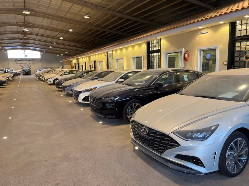 معرض الجنوب الحديث للسيارات