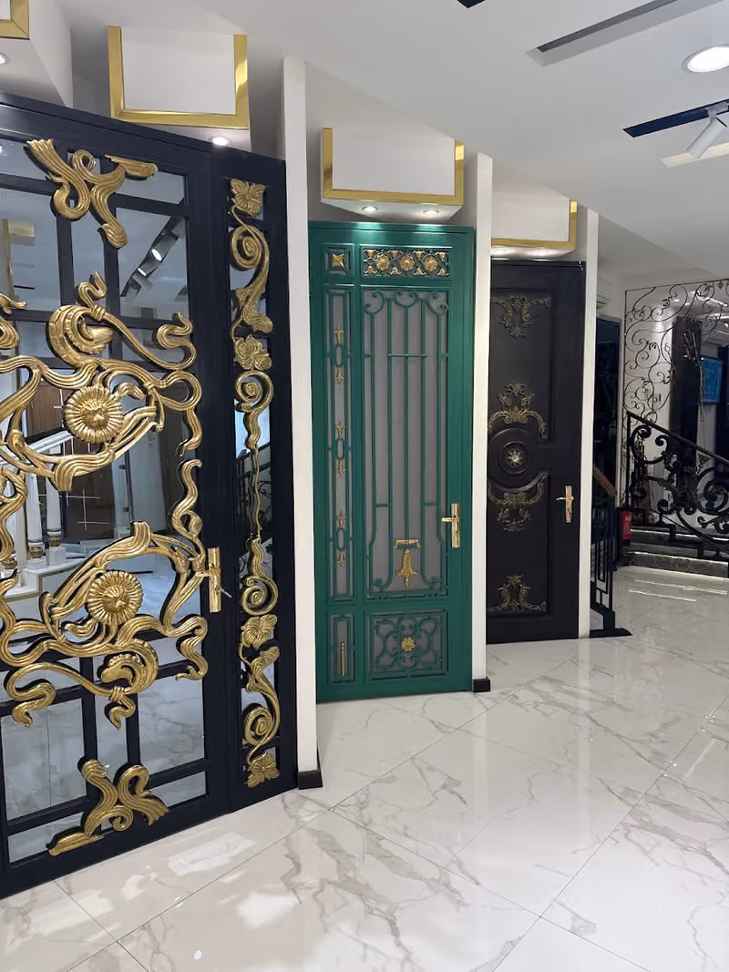 معرض السلطان فرع التخصصي 2
