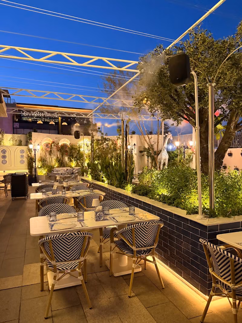 MARIA GARDEN RESTAURANT