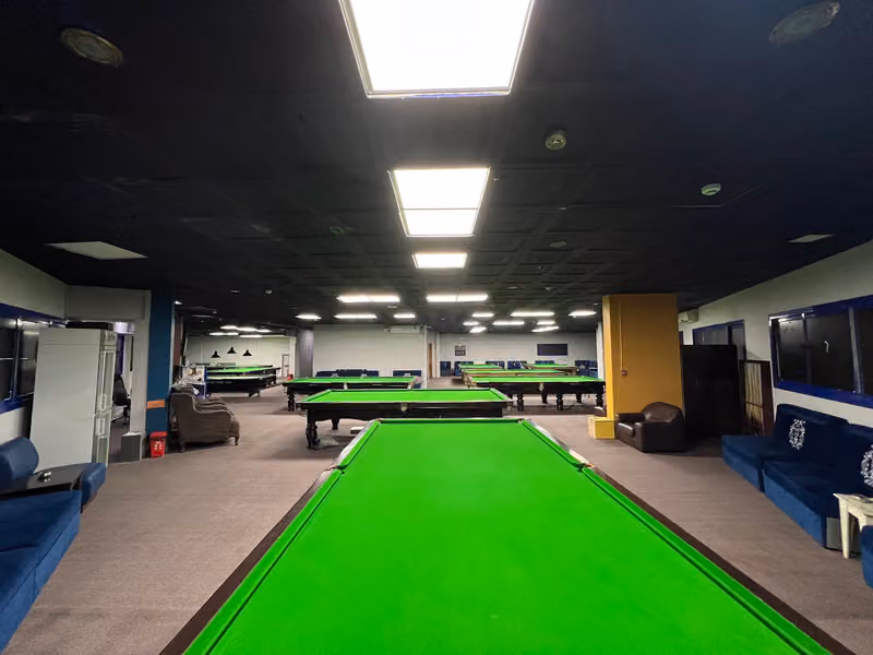 Masters Snooker Club