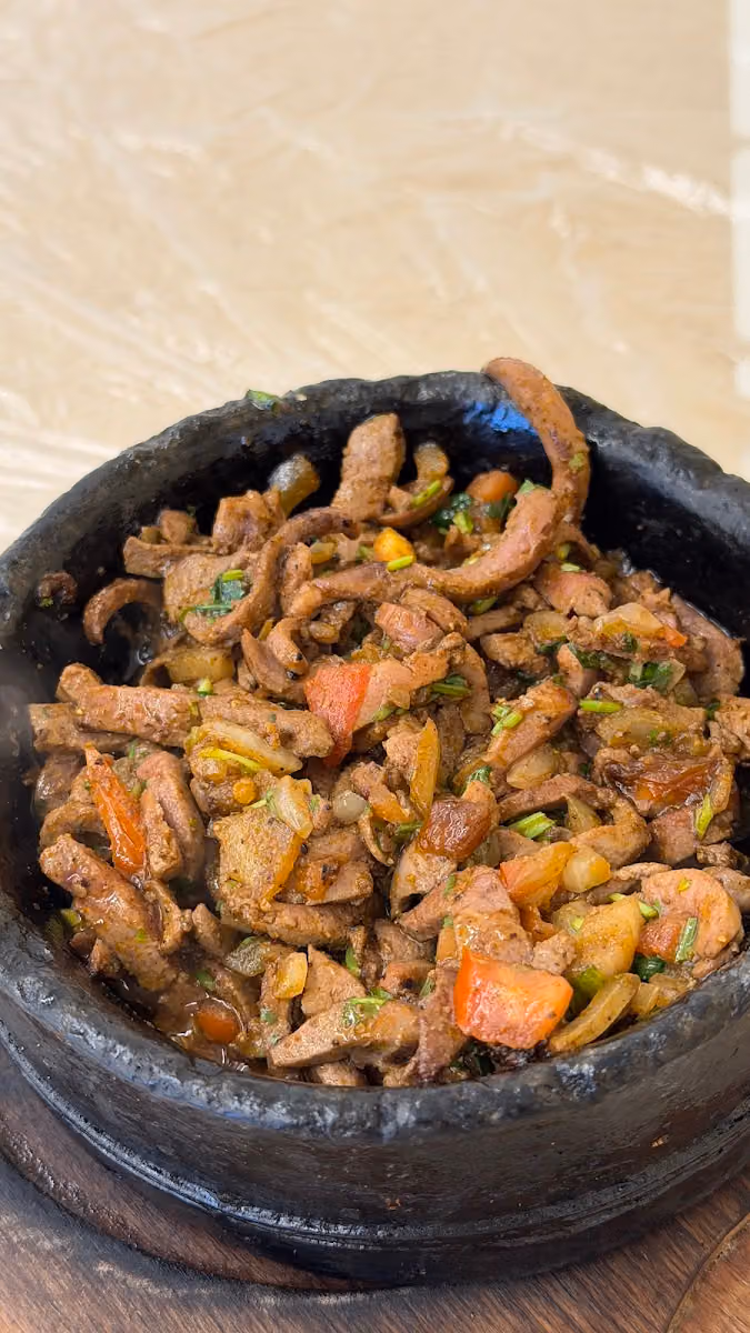 معصوب العاصمة‎