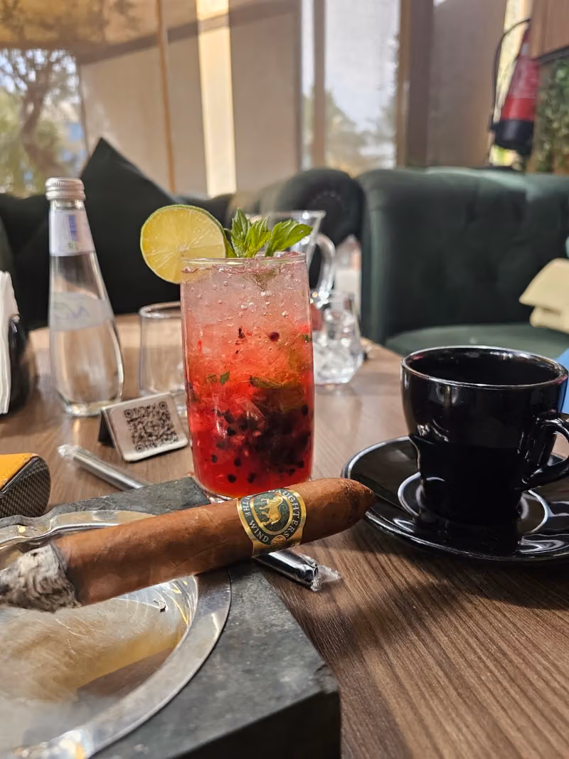ماتادور كافي ولونج Matador Cafe & Lounge