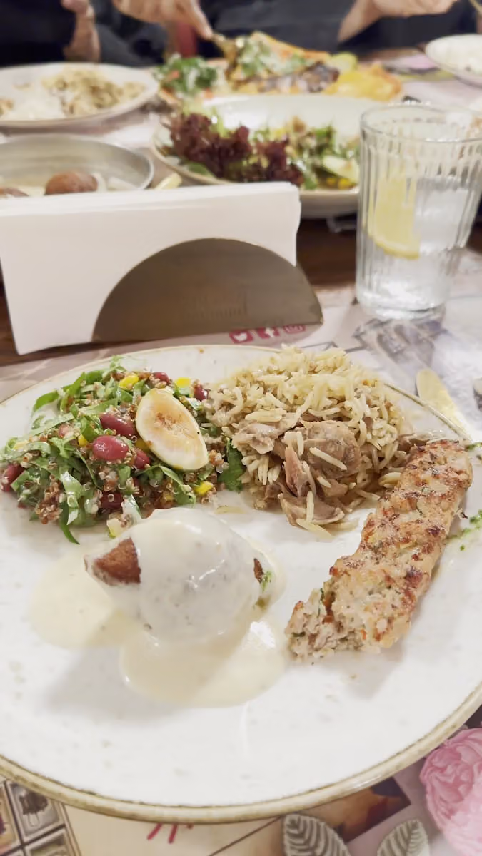 مطعم ماء ورد