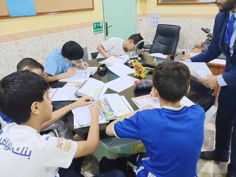 مدارس نيار ( أهلي مطور - دبلوما أمريكية - تحفيظ ) Neyar School
