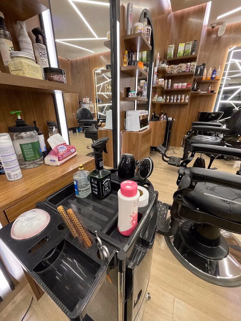 Men's Salon BARON صالون بارون