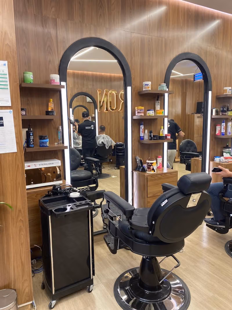 Men's Salon BARON صالون بارون