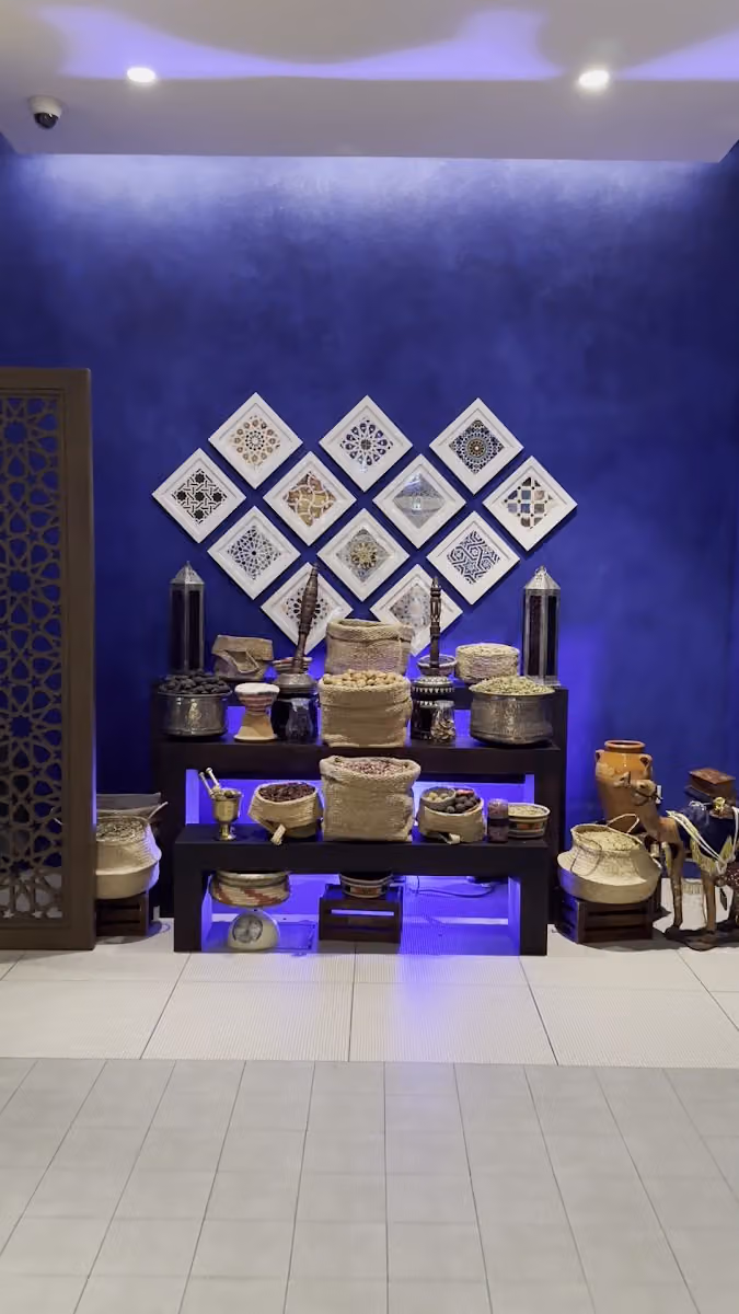 MeNa Restaurant