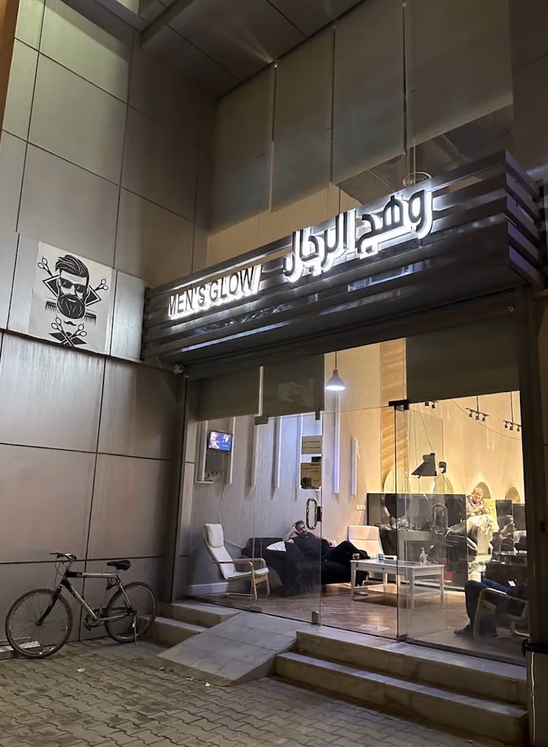 MEN’S GLOW BARBER
