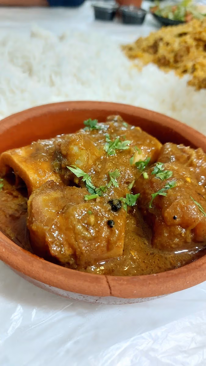 Mezbaan restaurant ,Batha