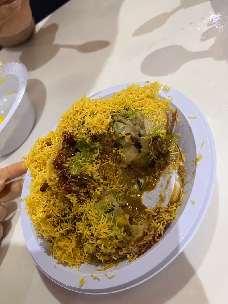 Mezbaan Sweets & samosa