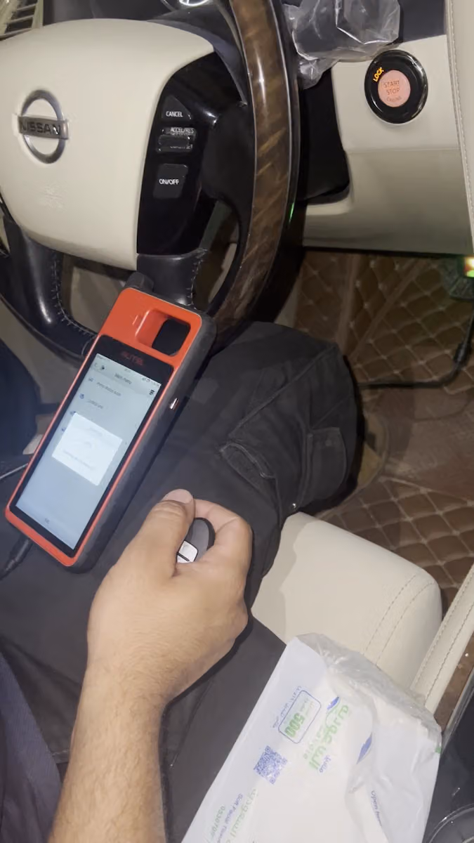 مفاتيح سيارات الرياض فرع الرمال