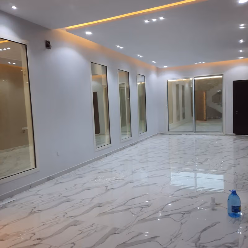محل العرب كوم للألمنييوم والزجاج