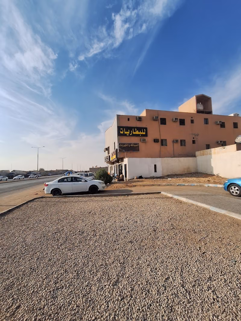 محل بيع بطاريات السيارات Battery