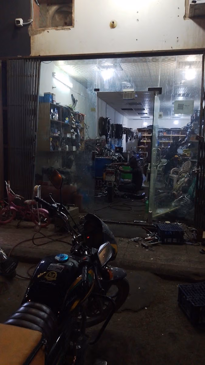 Motorcycle Bike repair shop