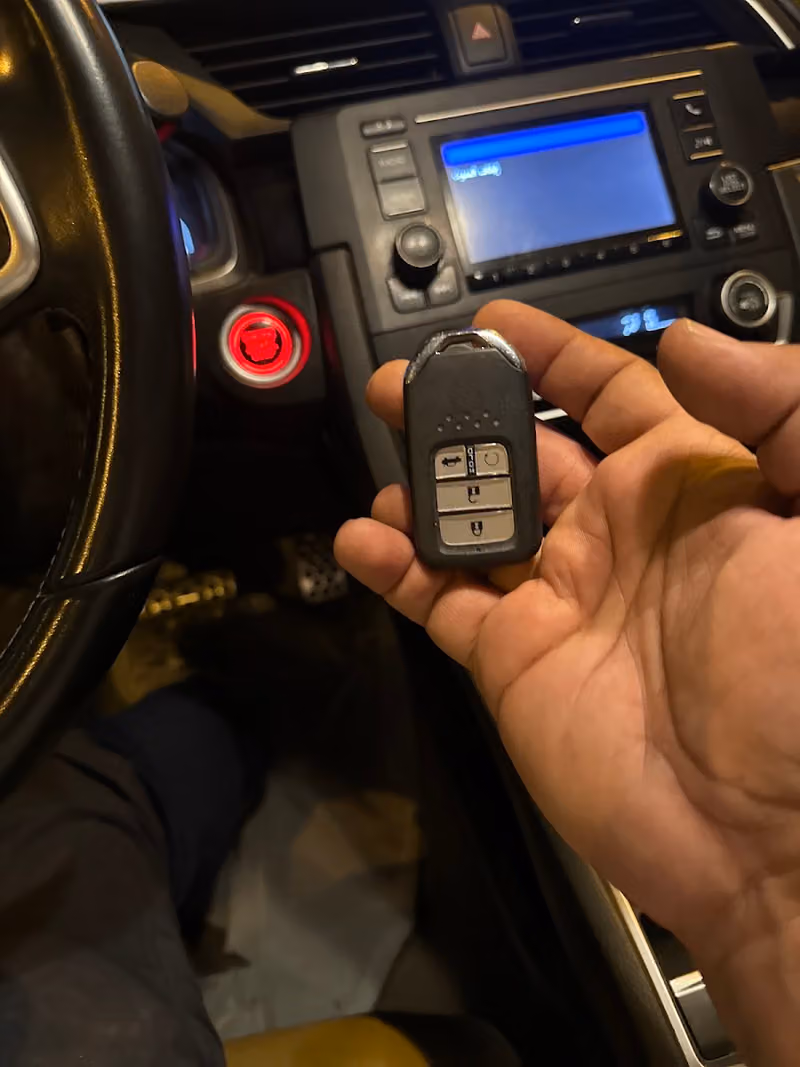 محل نسخ مفاتيح سيارات مشفرة