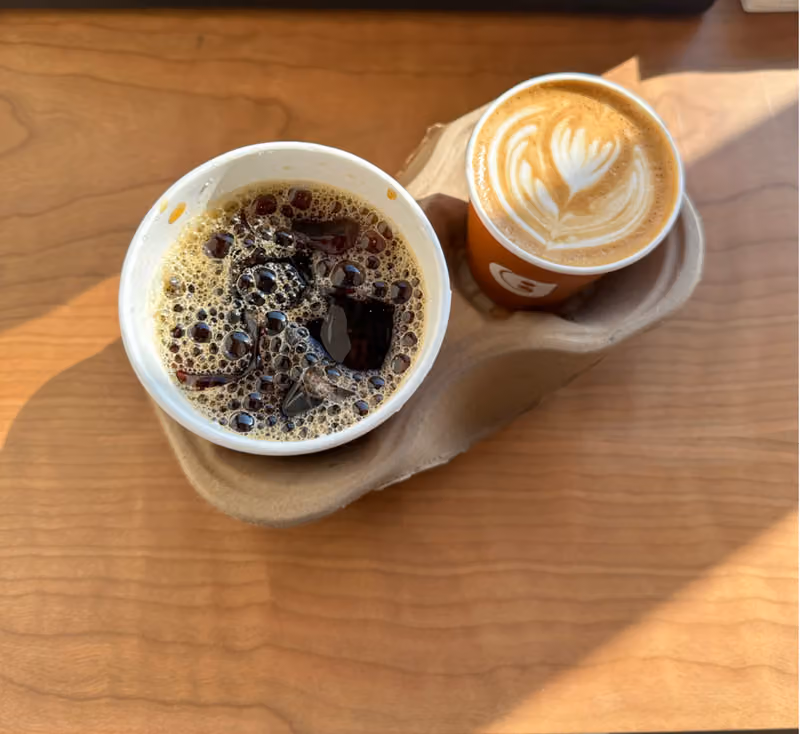 محمصة ومقهى قاف - Qaf Coffee Roasters