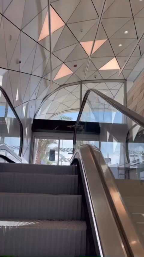 محطة مترو الدار البيضاء
