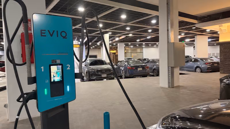 EVIQ Charging Station