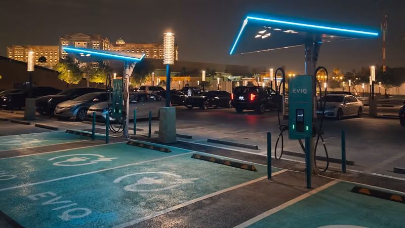 EVIQ Charging Station
