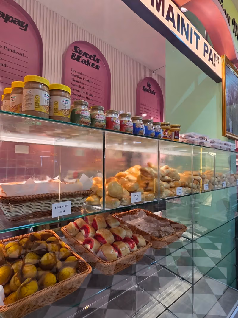 Mike and Jay bakery and café