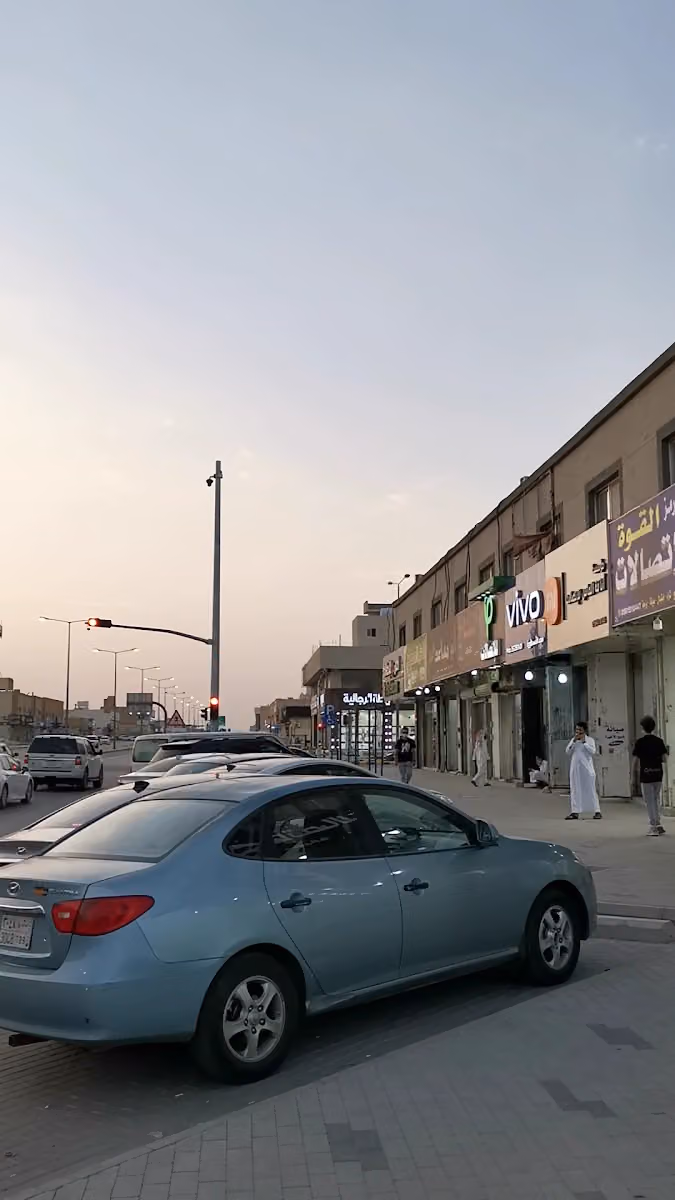 مجمع اتصالات وادي لبن