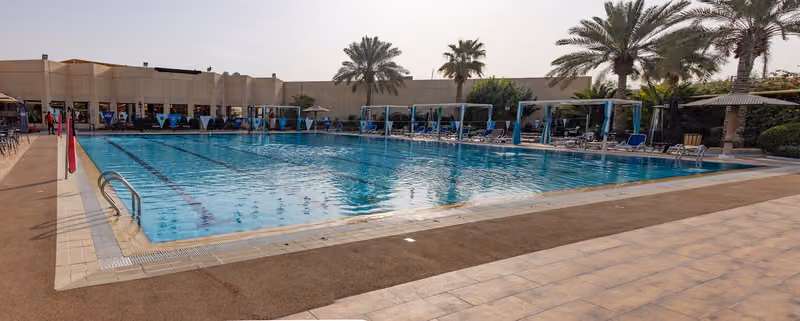 مجمع إشبيلية السكني