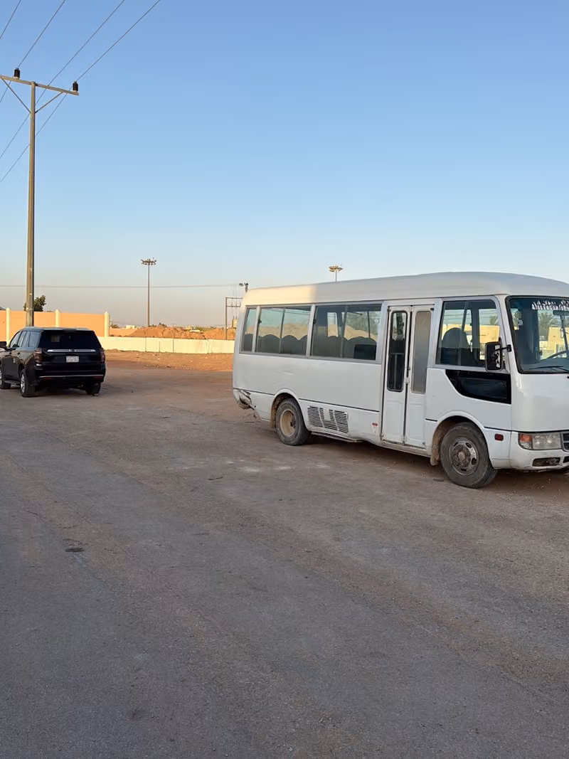 مجمع وسكن أفراد عمالة