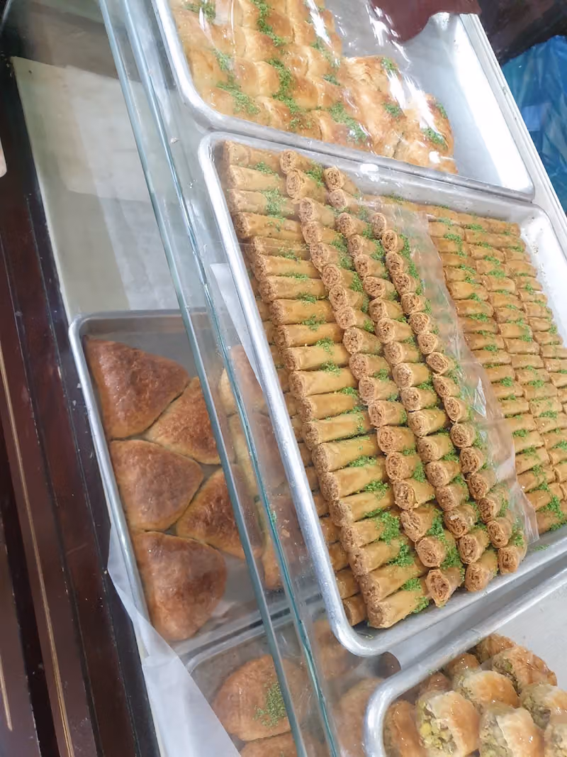 مخابز العزيزية
