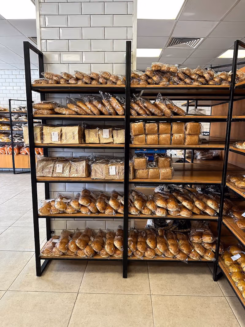 KAAKI BAKERIES مخابز الكعكي