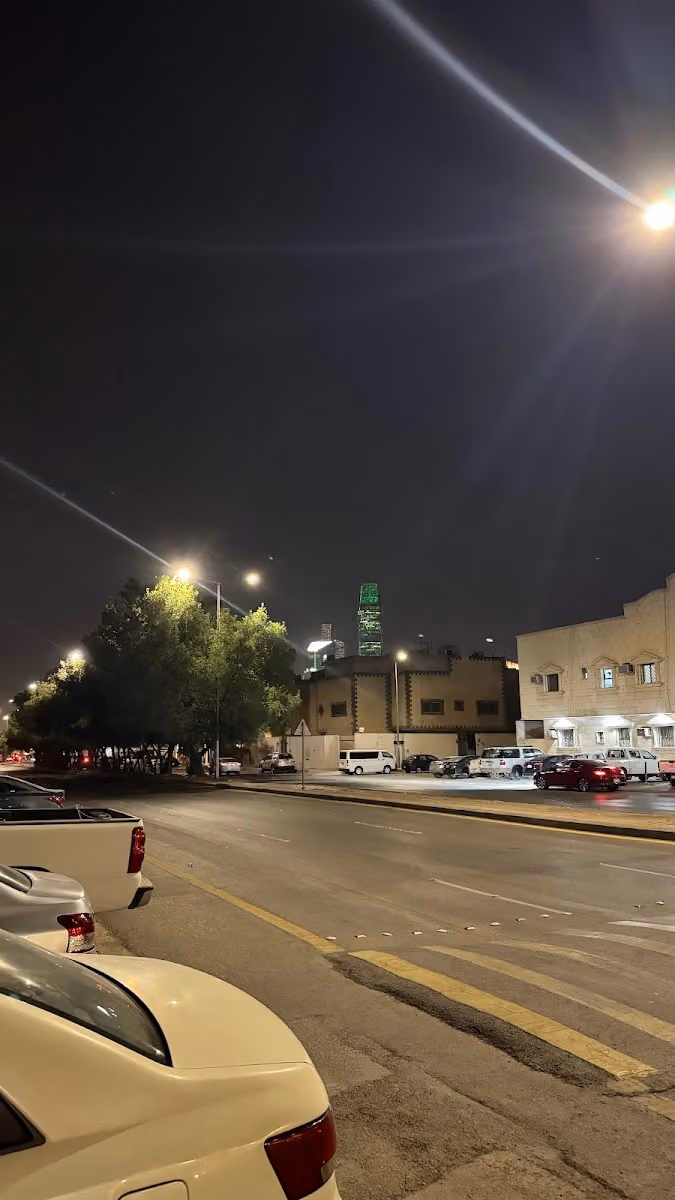 مكتب البدر للعقارات المروج