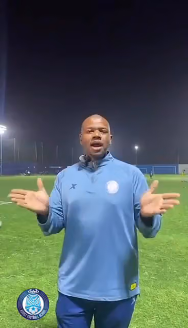 ملاعب مدرسة أسيست لتعليم كرة القدم