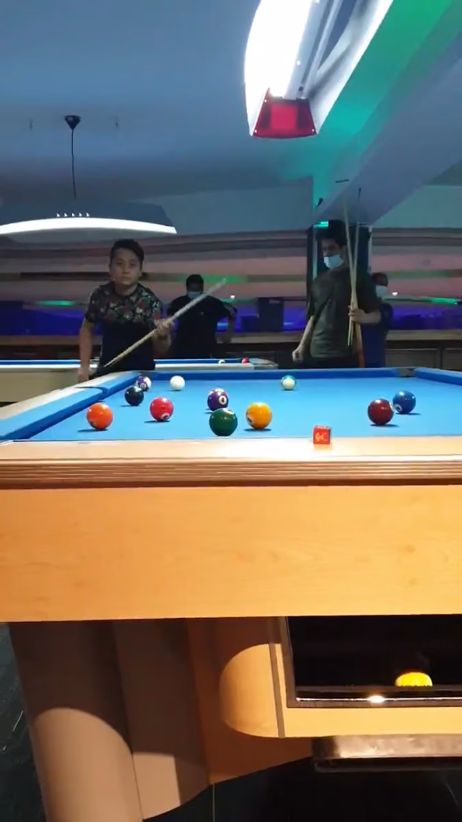 Strike bowling alley