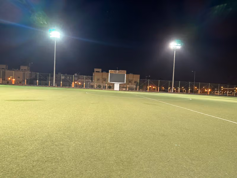 ملعب عرقة الرياضي