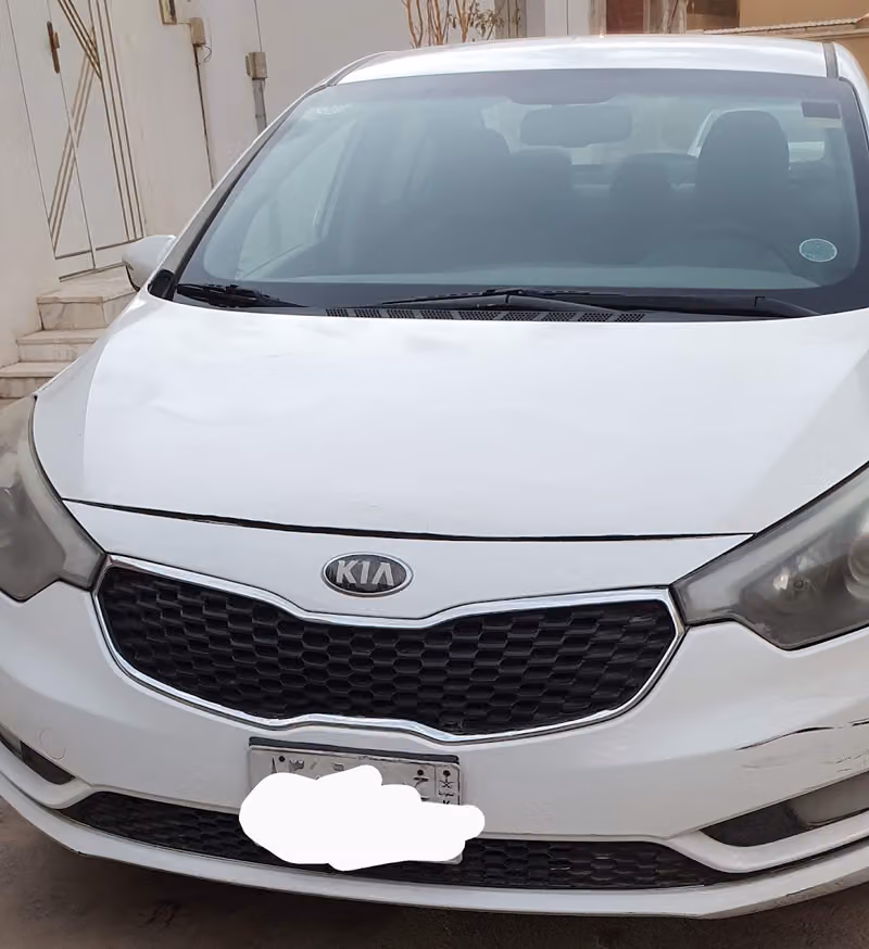 منال لتدريب قيادة السيارات للسيدات