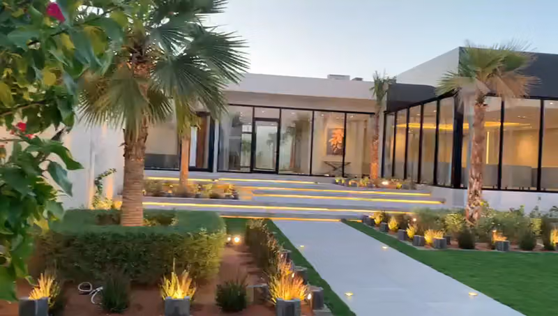 منتجع وشاليهات نوفمبر