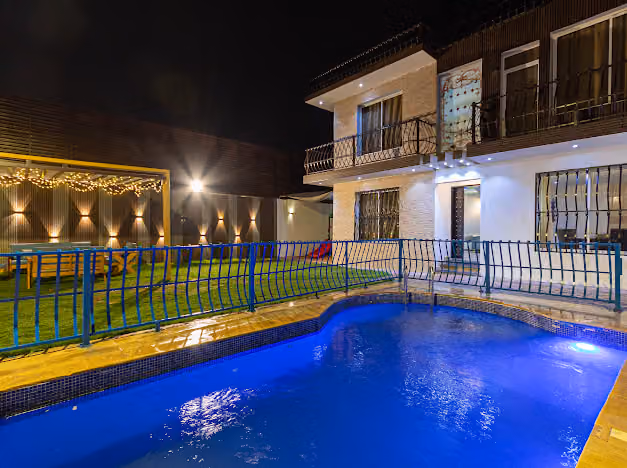 منتجع وشاليهات سكاي قاردن