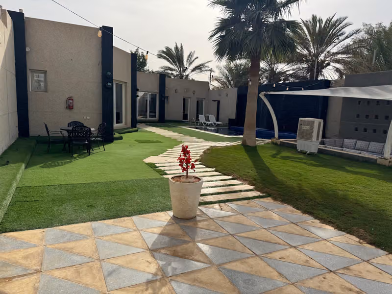 Aljawhrah Resorts