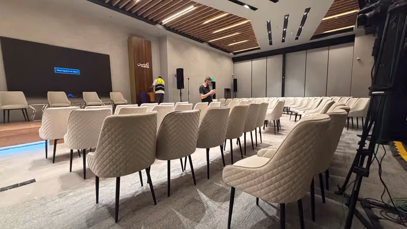 Modern Furniture & Events مودرن أثاث و الفعاليات