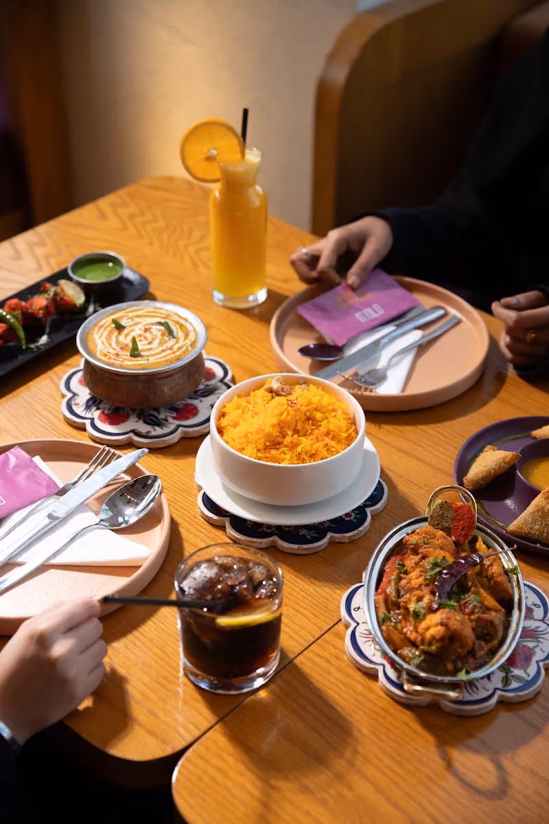 MOLO | indian cuisine | 60 Avenue