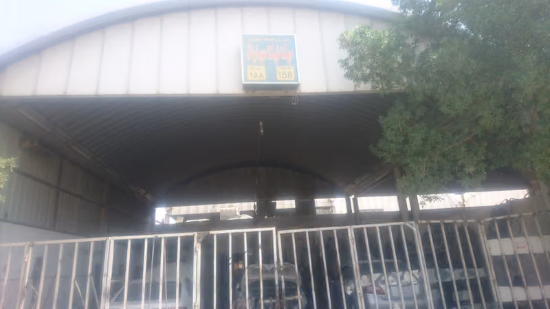 Motor Mechanic ...workshop 158