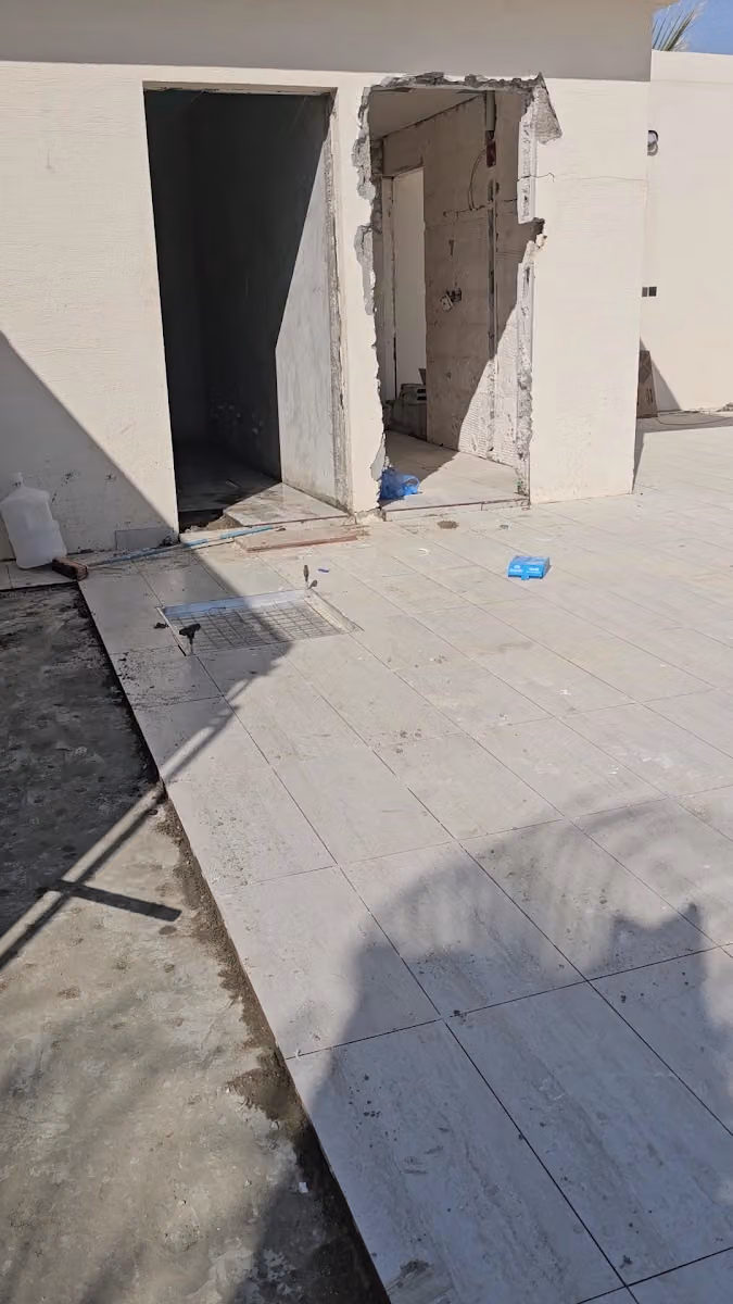 مقاول بناء إنشاء جوهر باكستاني