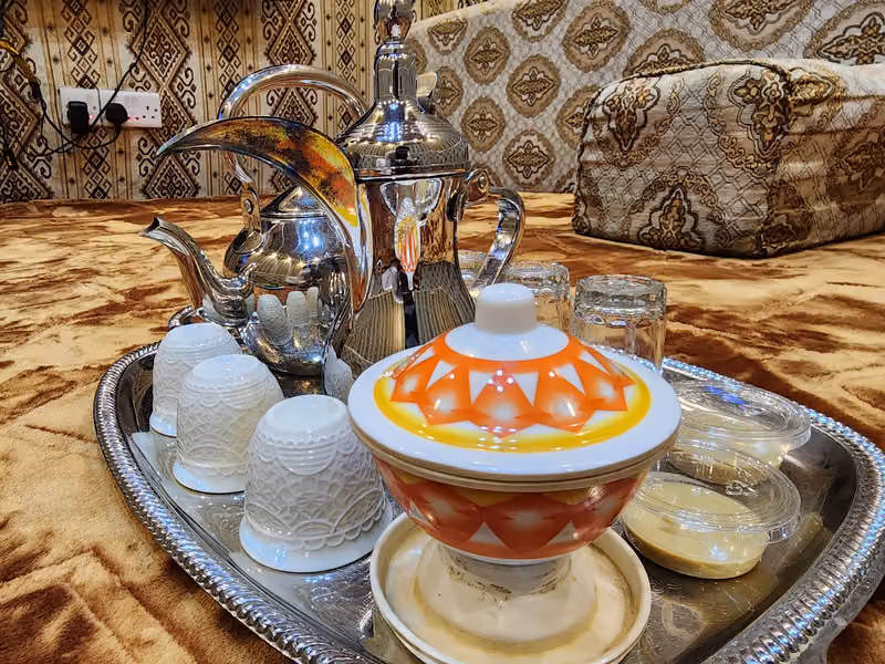 مقهى أعماق الكيف للقهوة العربية