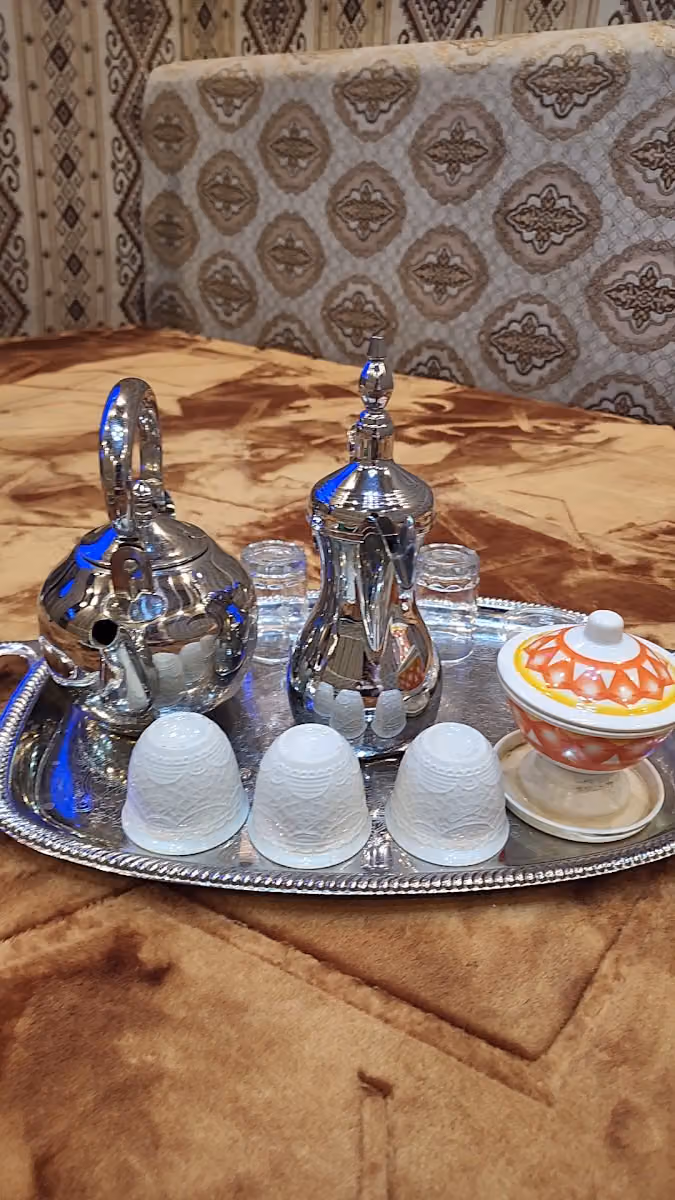 مقهى أعماق الكيف للقهوة العربية