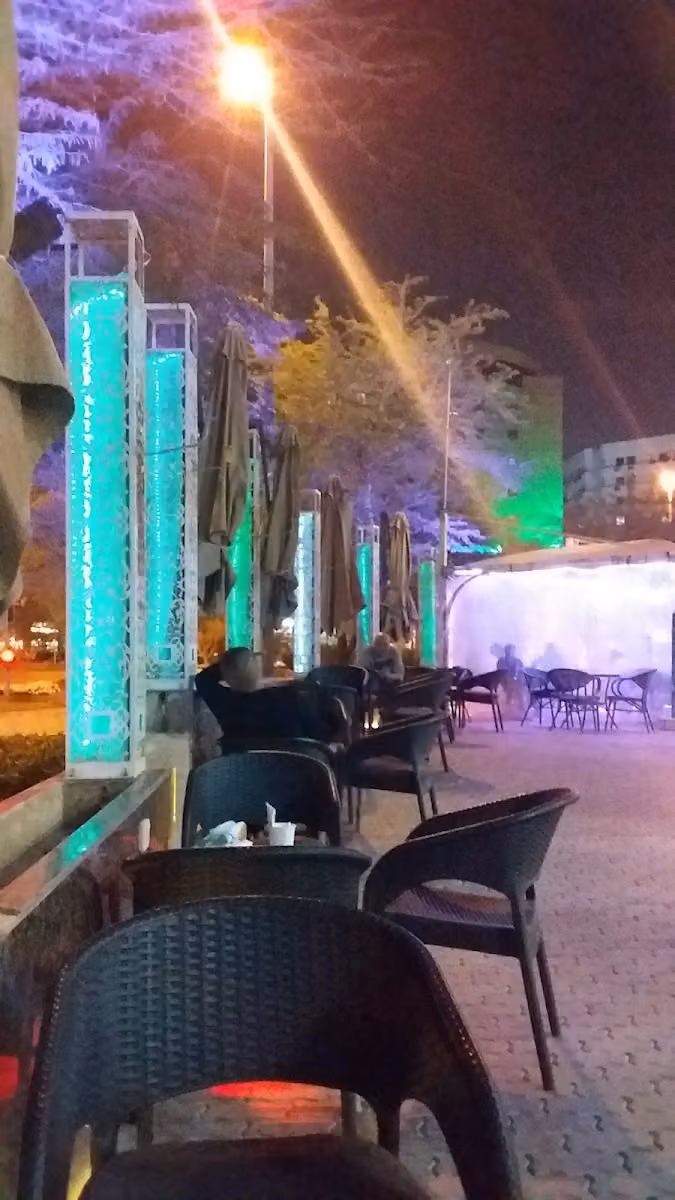 مقهى الفنجان الأول