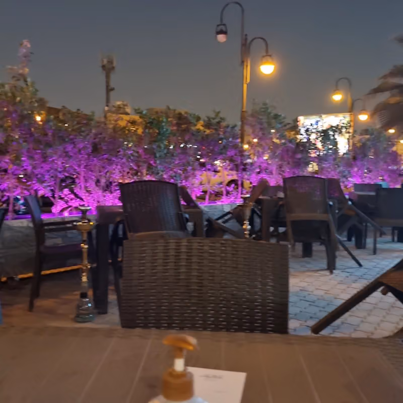 مقهى ساعة المساء