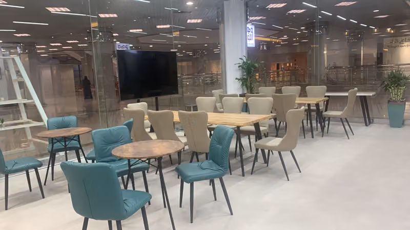 مقهى وهج اللون Whj Allon Cafe