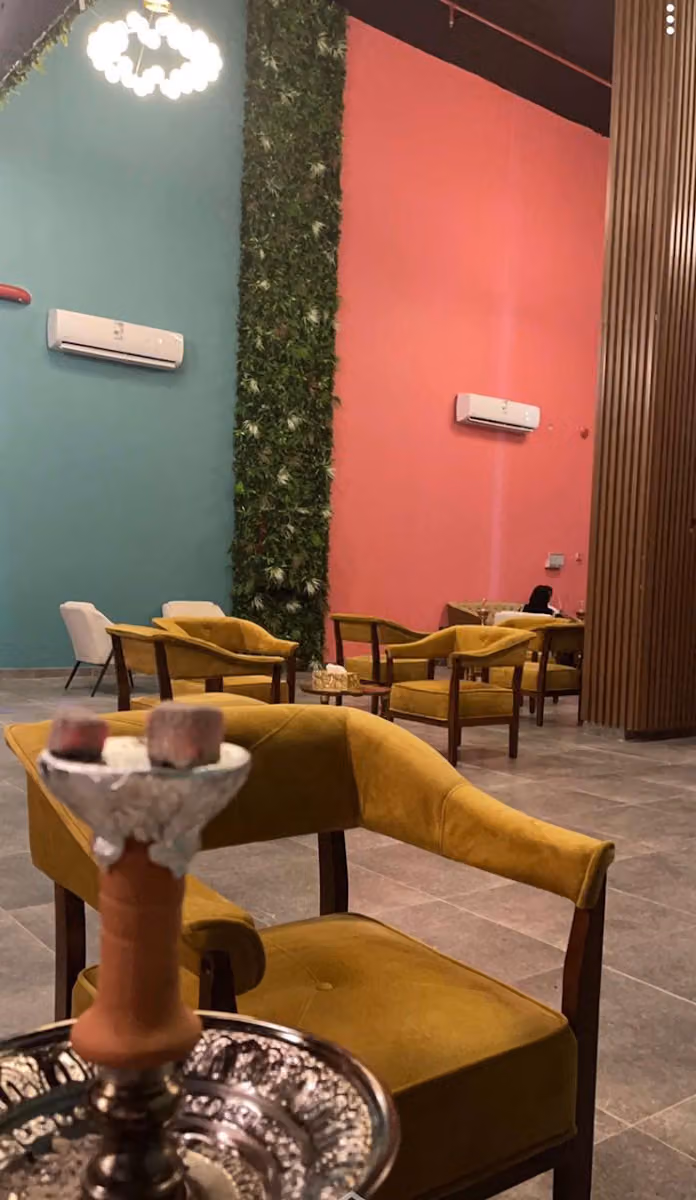 مقهى ورد بيروت