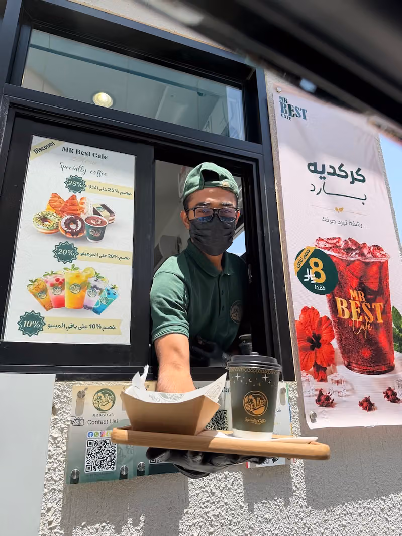 MR BEST CAFE