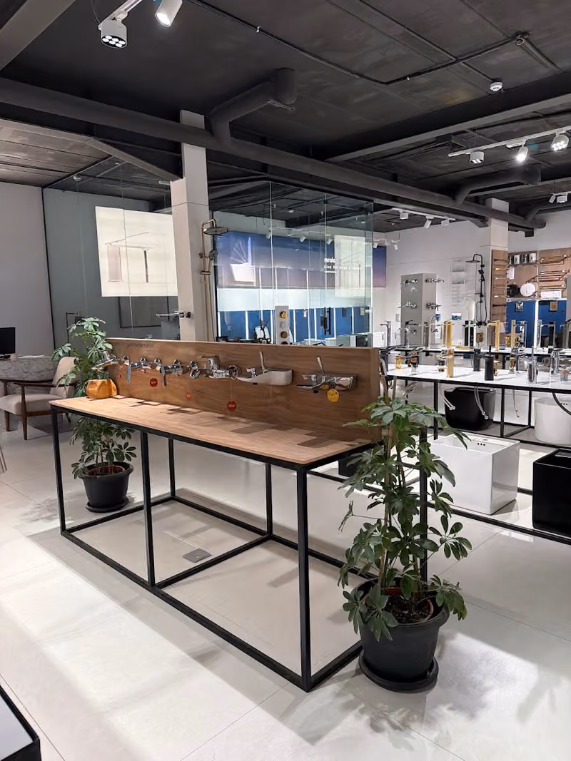 مرايا للأدوات الصحية - جروهي (GROHE) Mraia Sanitary Ware‏