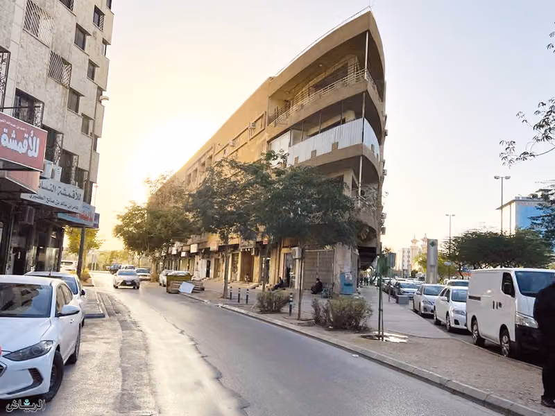 مركز عبدالمجيد بن عبدالرحمن الجريسي التجاري